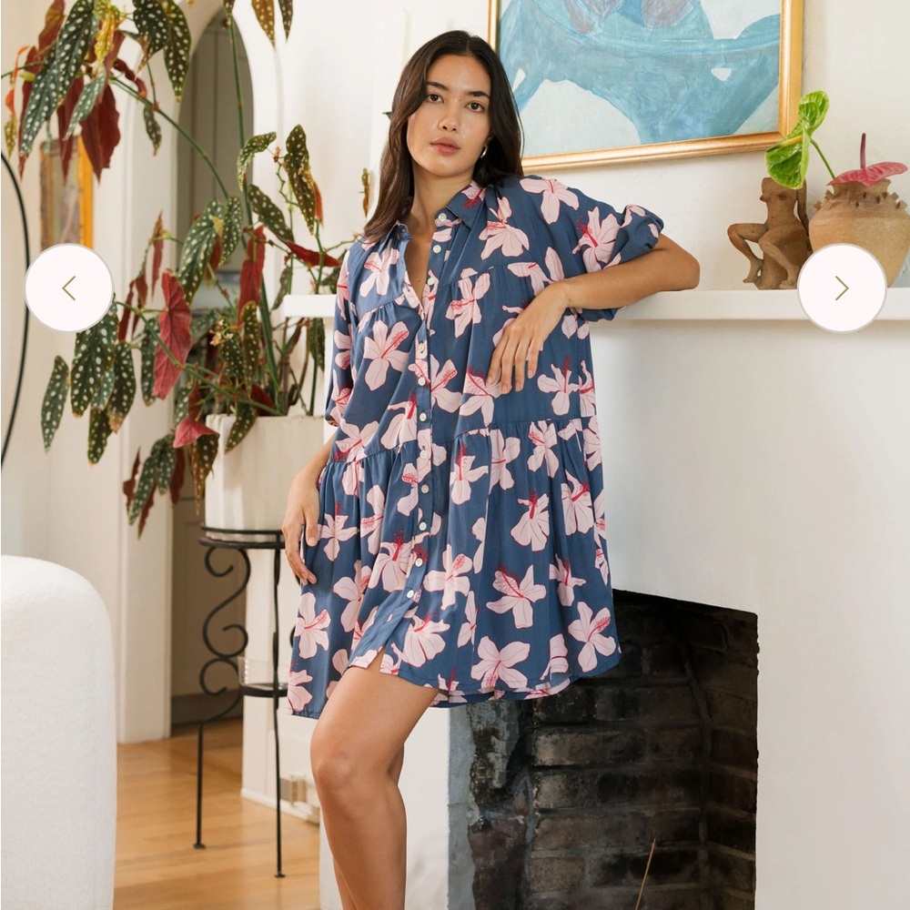Elegant Floral Women's Dress in Navy and Pink
